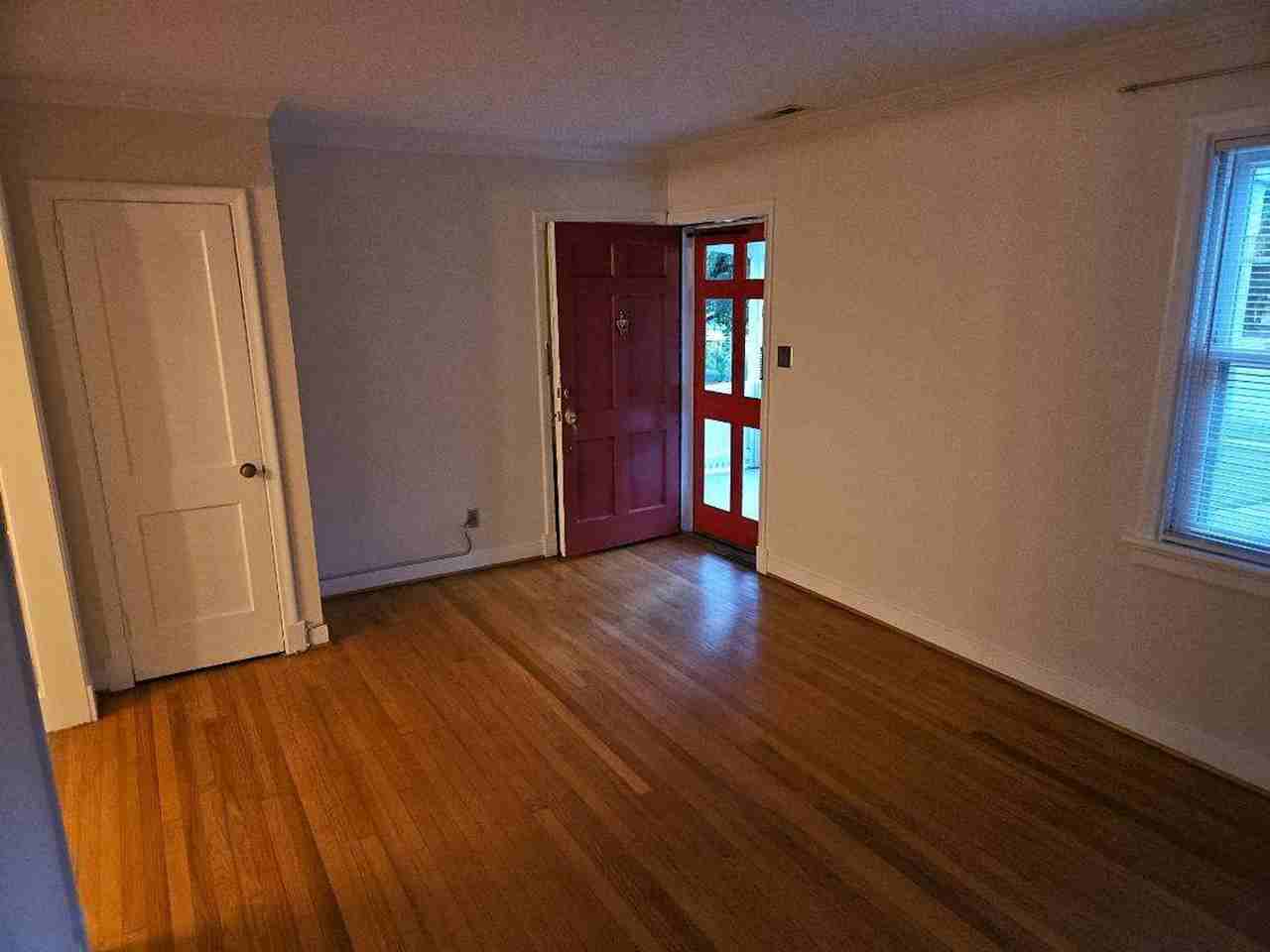 1004 Willow Lawn Dr - Photo 3 of 16
