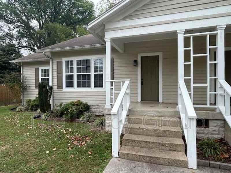 108 E Grizzard St - Photo 3 of 15