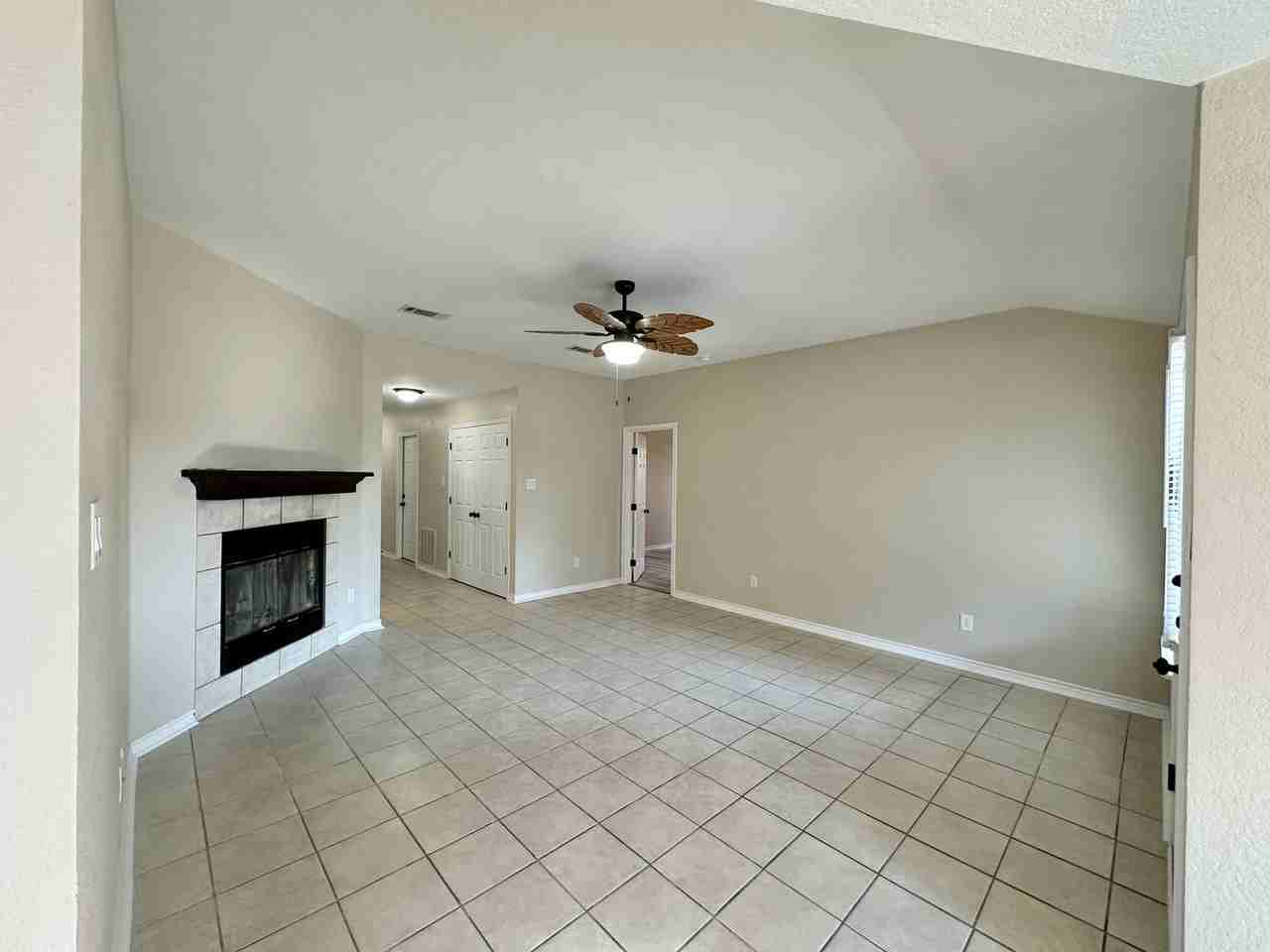 1301 Marlee Circle - Photo 5 of 41