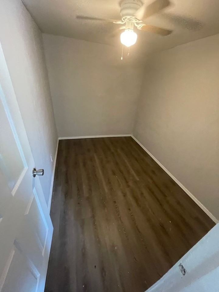 49 Saint Gregory Dr - Photo 3 of 10