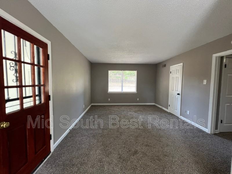 1908 Kingsley Ave - Photo 2 of 8