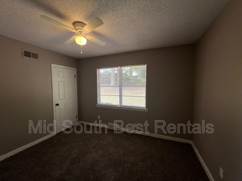 1908 Kingsley Ave - Photo 4 of 8