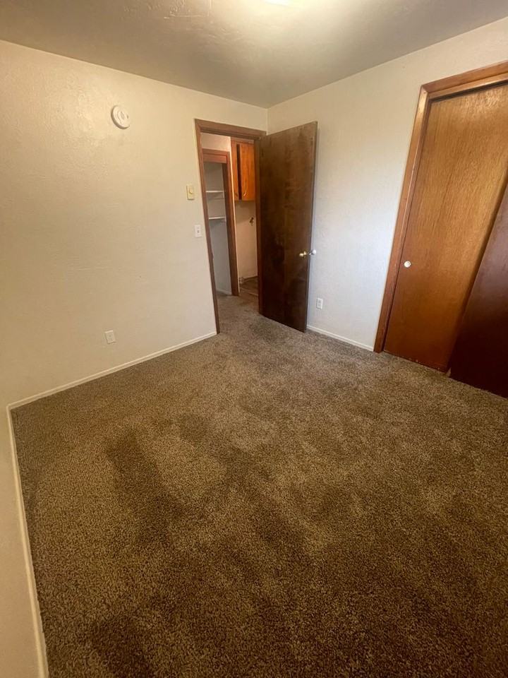55 E St - Photo 6 of 15