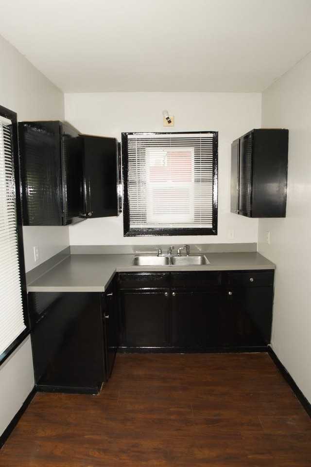 25 Coleman - Photo 3 of 26