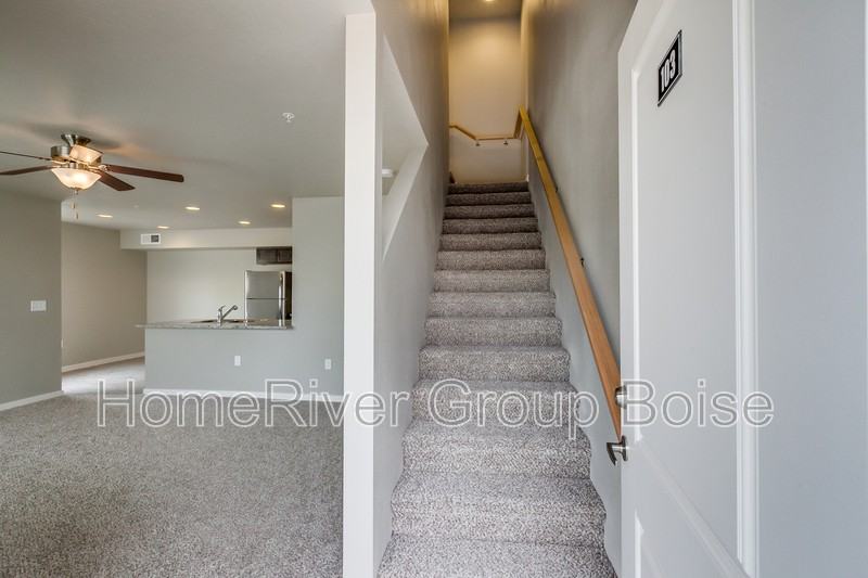 182 South Trek Lane #101 - Photo 4 of 30