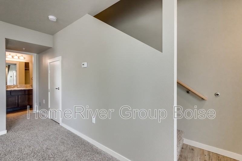 182 South Trek Lane #101 - Photo 5 of 30