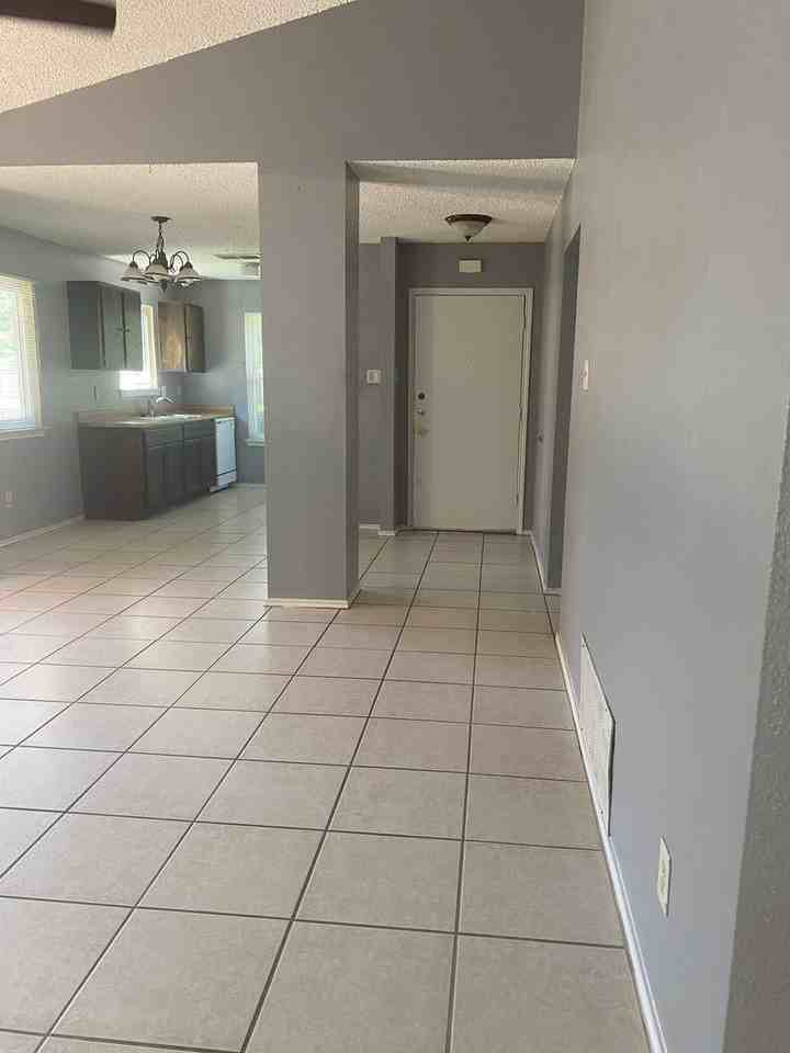7322 Hardesty - Photo 3 of 15