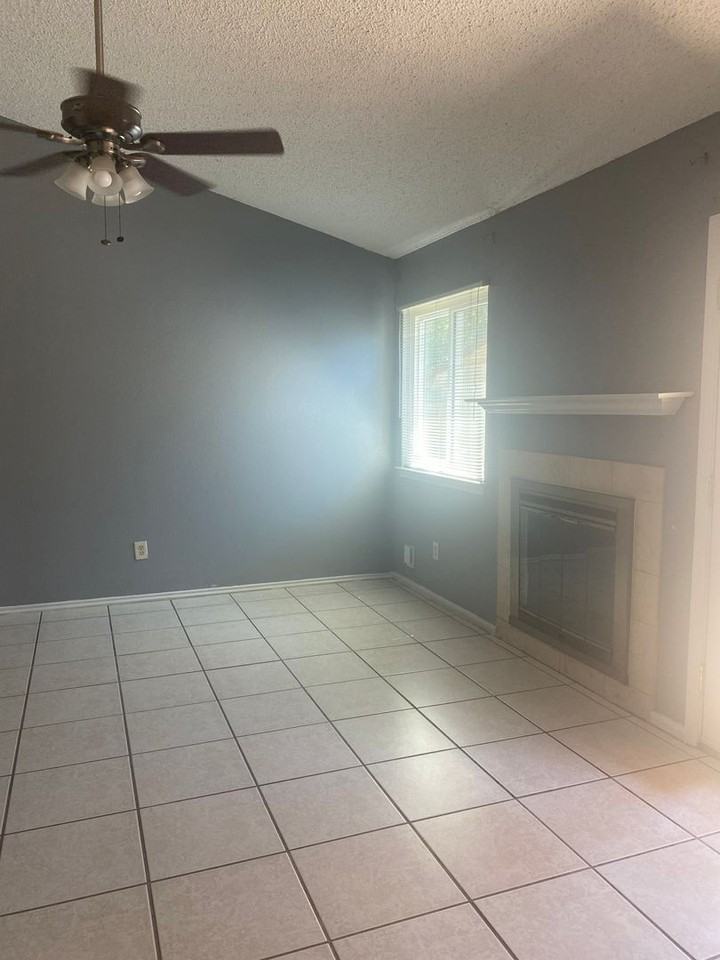 7322 Hardesty - Photo 4 of 15