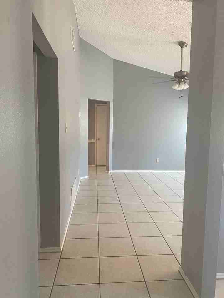 7322 Hardesty - Photo 7 of 15