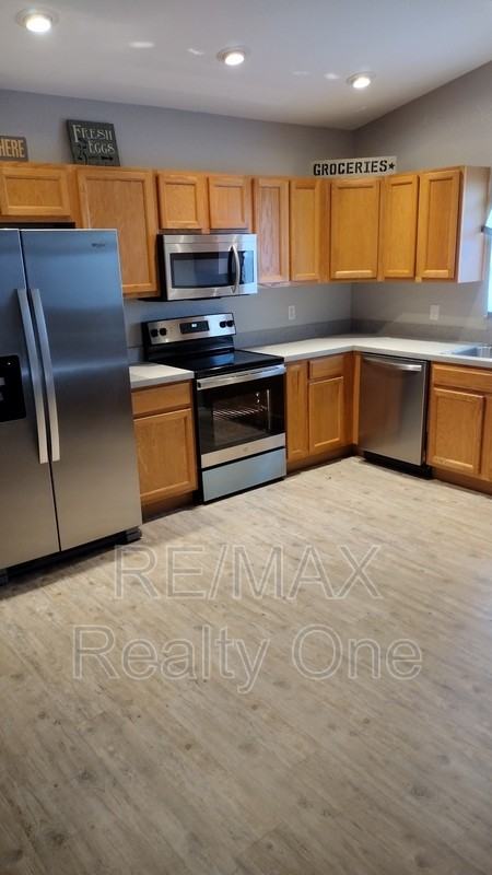 6755 W Oak Park Ln - Photo 4 of 15