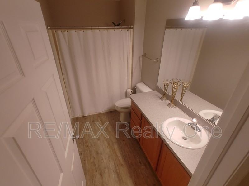 6755 W Oak Park Ln - Photo 7 of 15