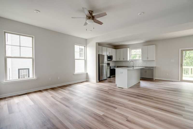 321 Northfield Heights Ln - Photo 4 of 25