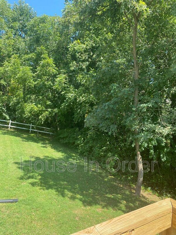 6 Twin Oaks Dr - Photo 3 of 13