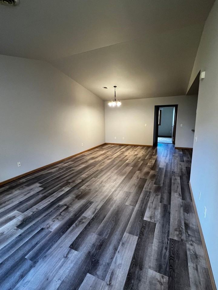 2802 Prestige Ct - Photo 3 of 10