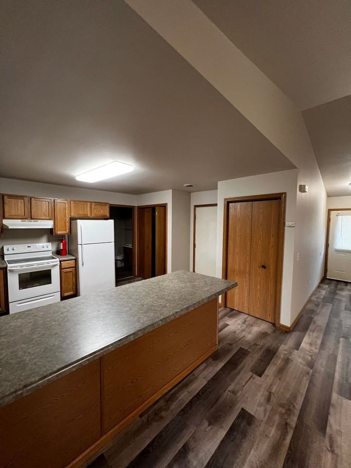 2802 Prestige Ct - Photo 4 of 10