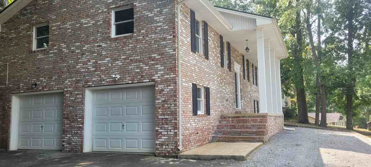 260 Poplar St - Photo 3 of 25