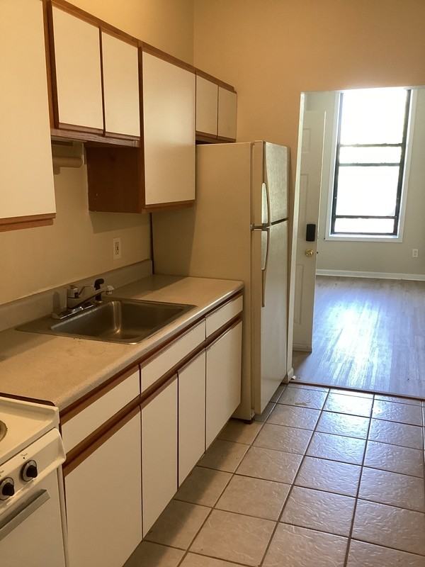 120 Hamilton St - Photo 2 of 20