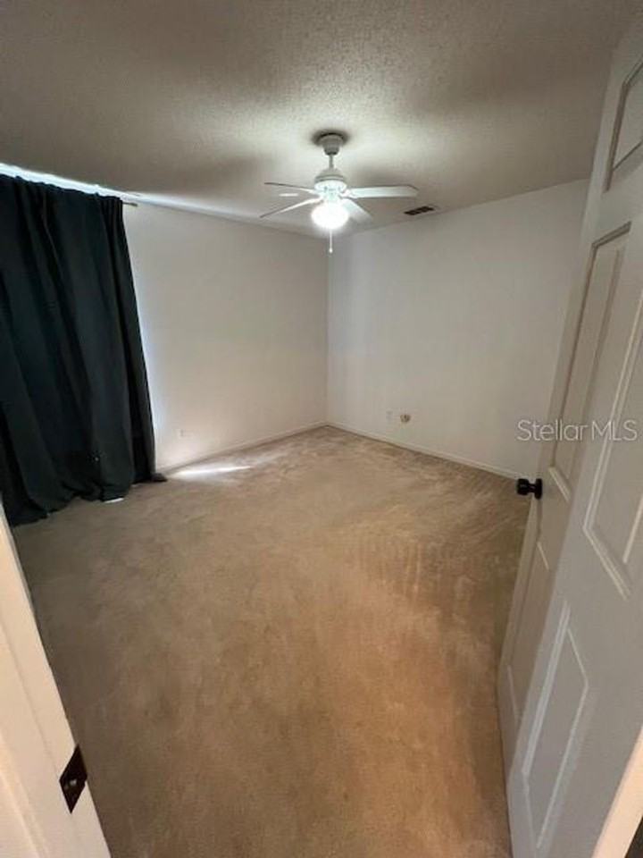 636 Grovepark Dr - Photo 3 of 10