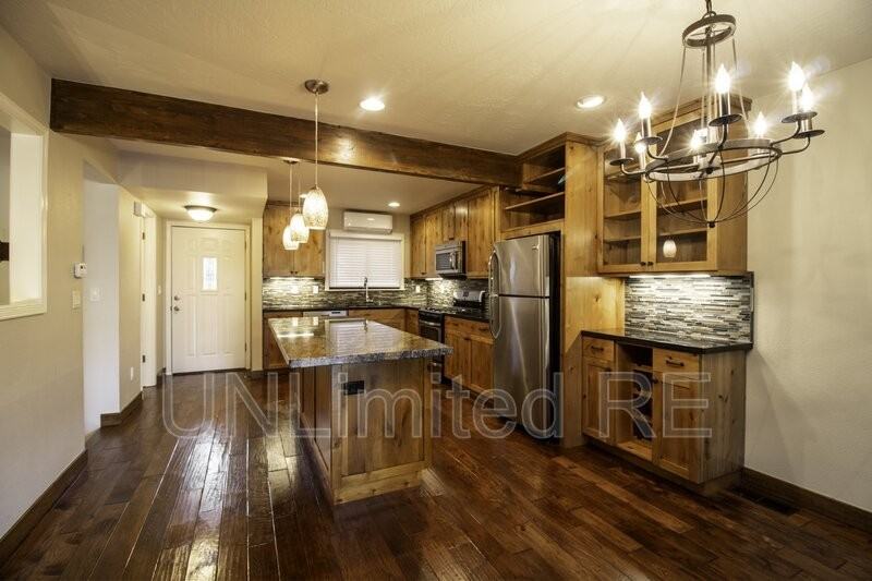 2438 N Earle Dr - Photo 3 of 19