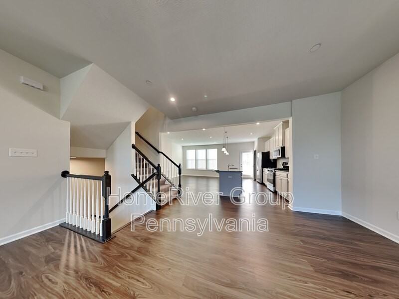 504 Florida Blvd - Photo 2 of 31