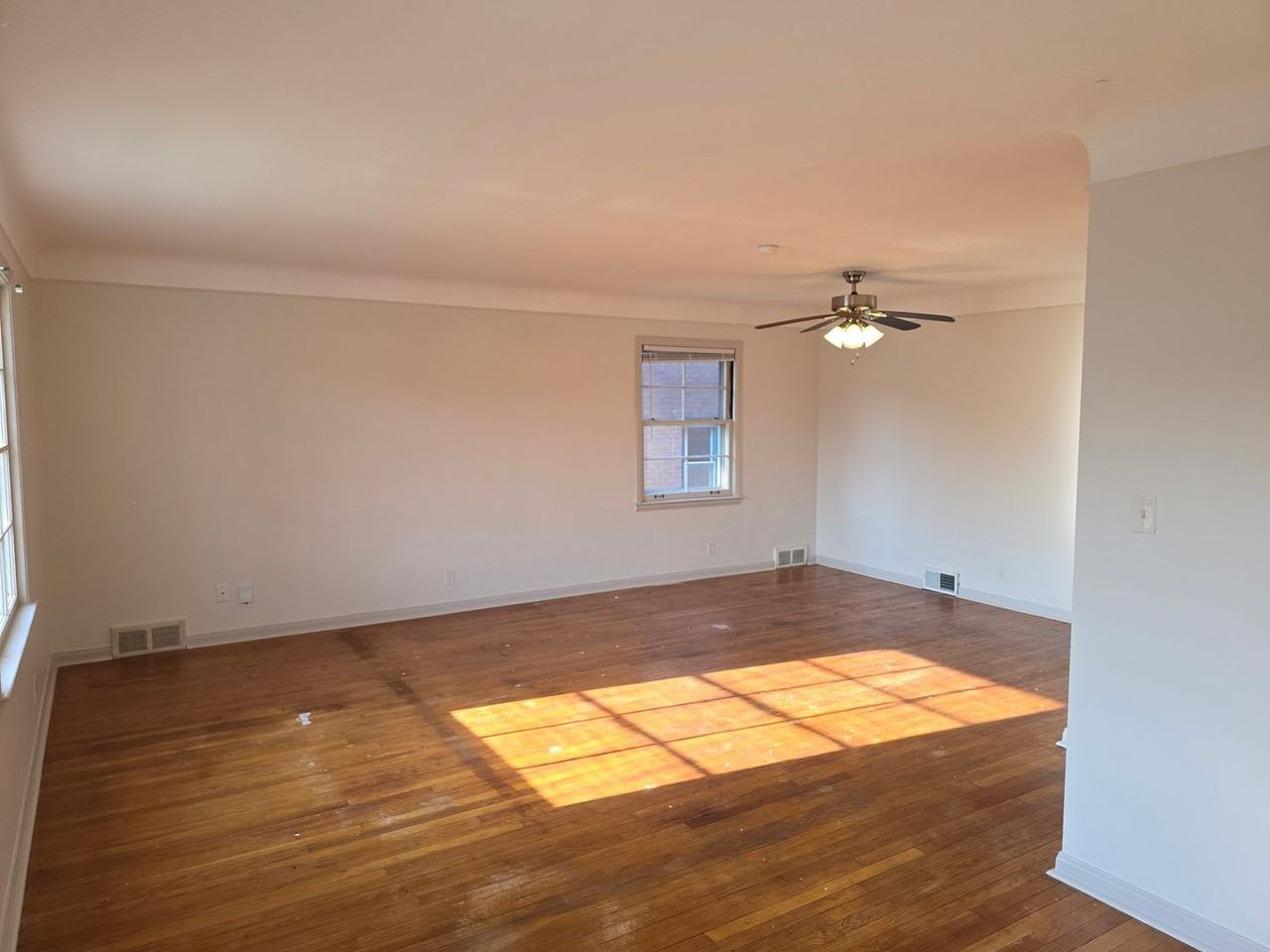 PHELPS1370 - Photo 3 of 14