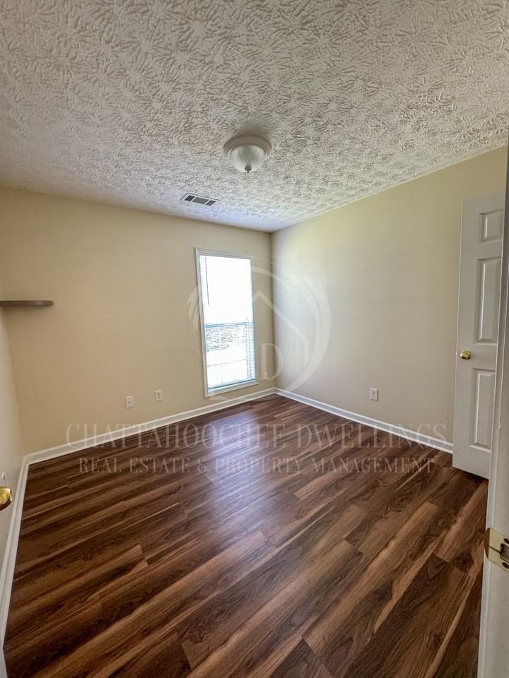 9021 Sonoma Pointe Drive - Photo 2 of 7