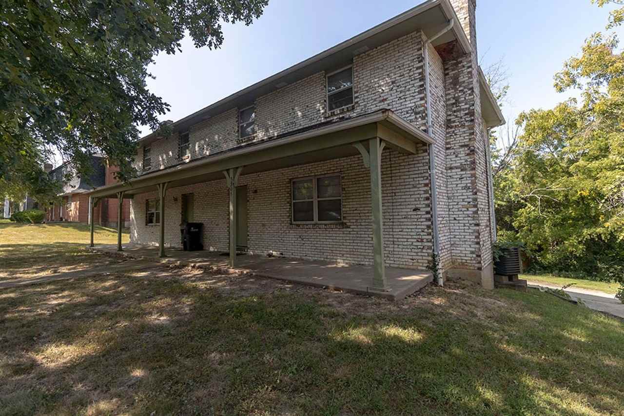 3305 Belle Meade Dr - Photo 2 of 5