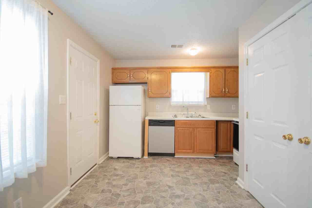 1023 Shadow Ridge Ave - Photo 6 of 20