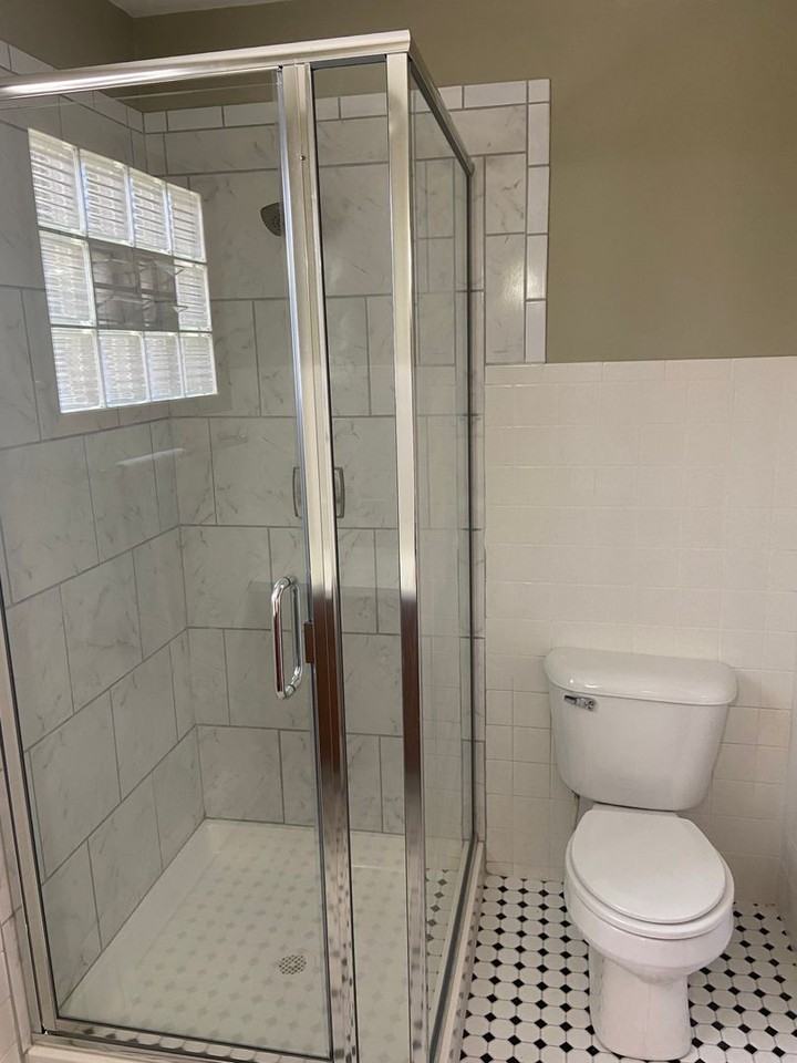 315 10th St - Photo 5 of 12