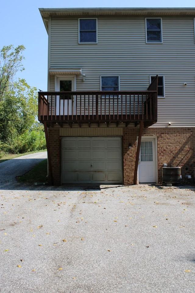 267 Ark Dr - Photo 2 of 16