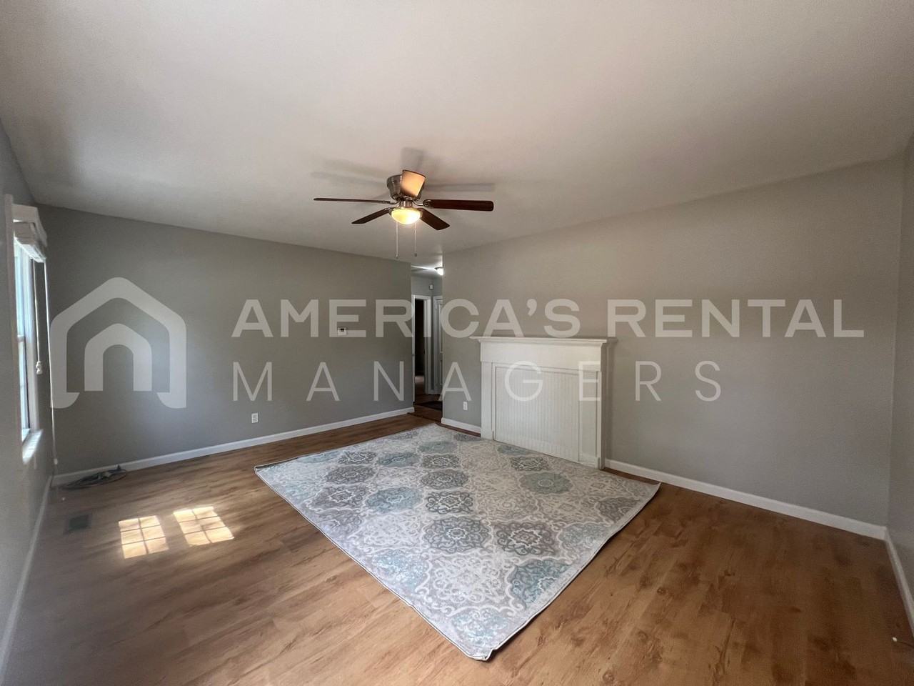 1318 Woodward Rd - Photo 4 of 21