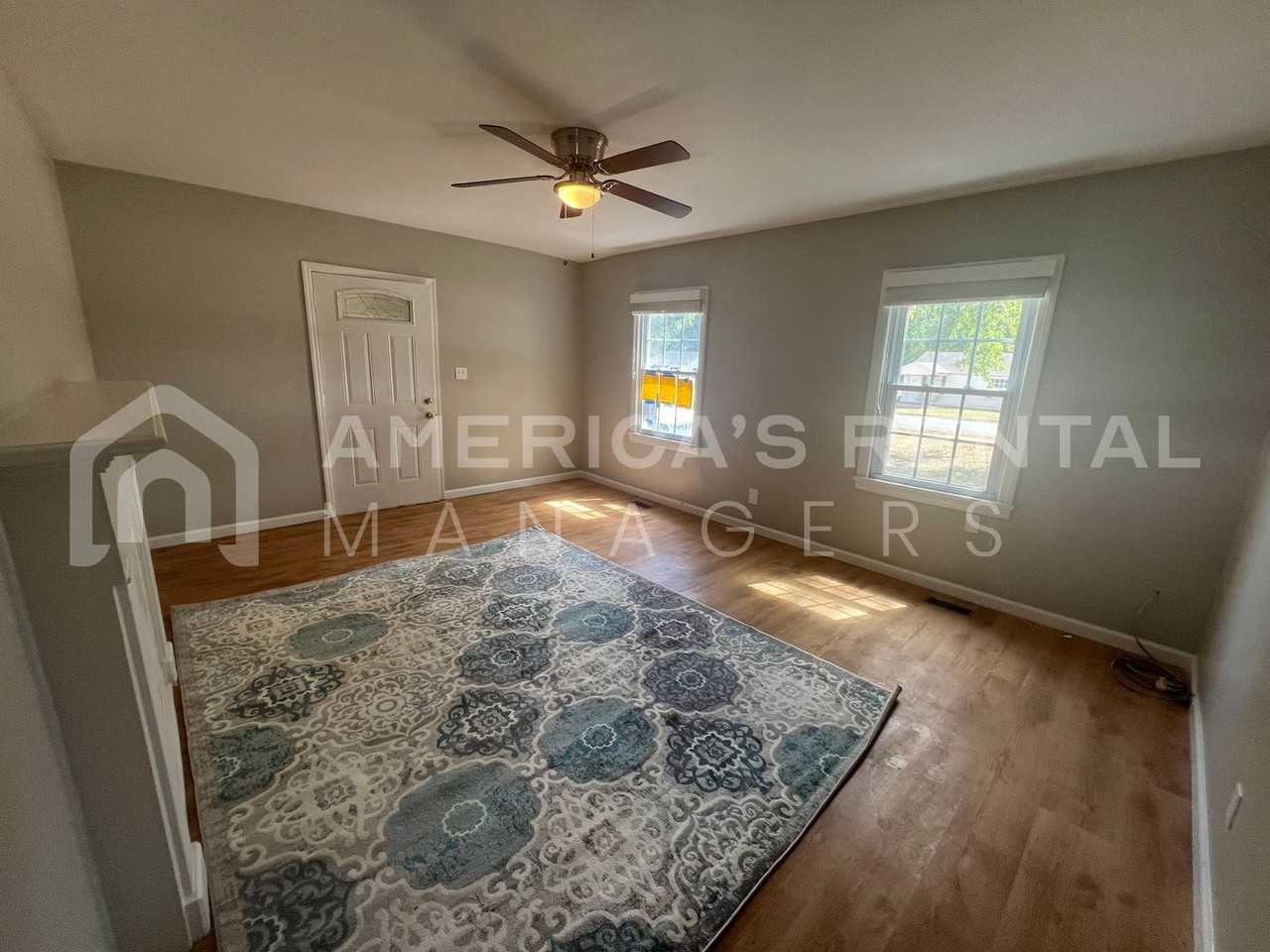 1318 Woodward Rd - Photo 5 of 21