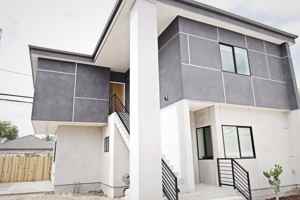 featured image of 2291 Termino Ave