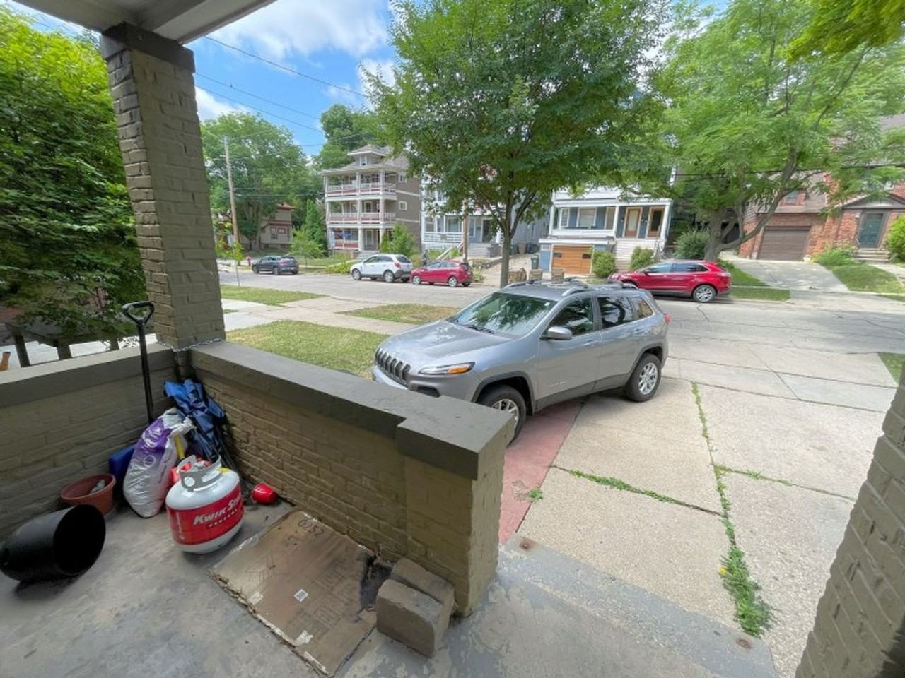 33 Lathrop St #1 - Photo 6 of 50