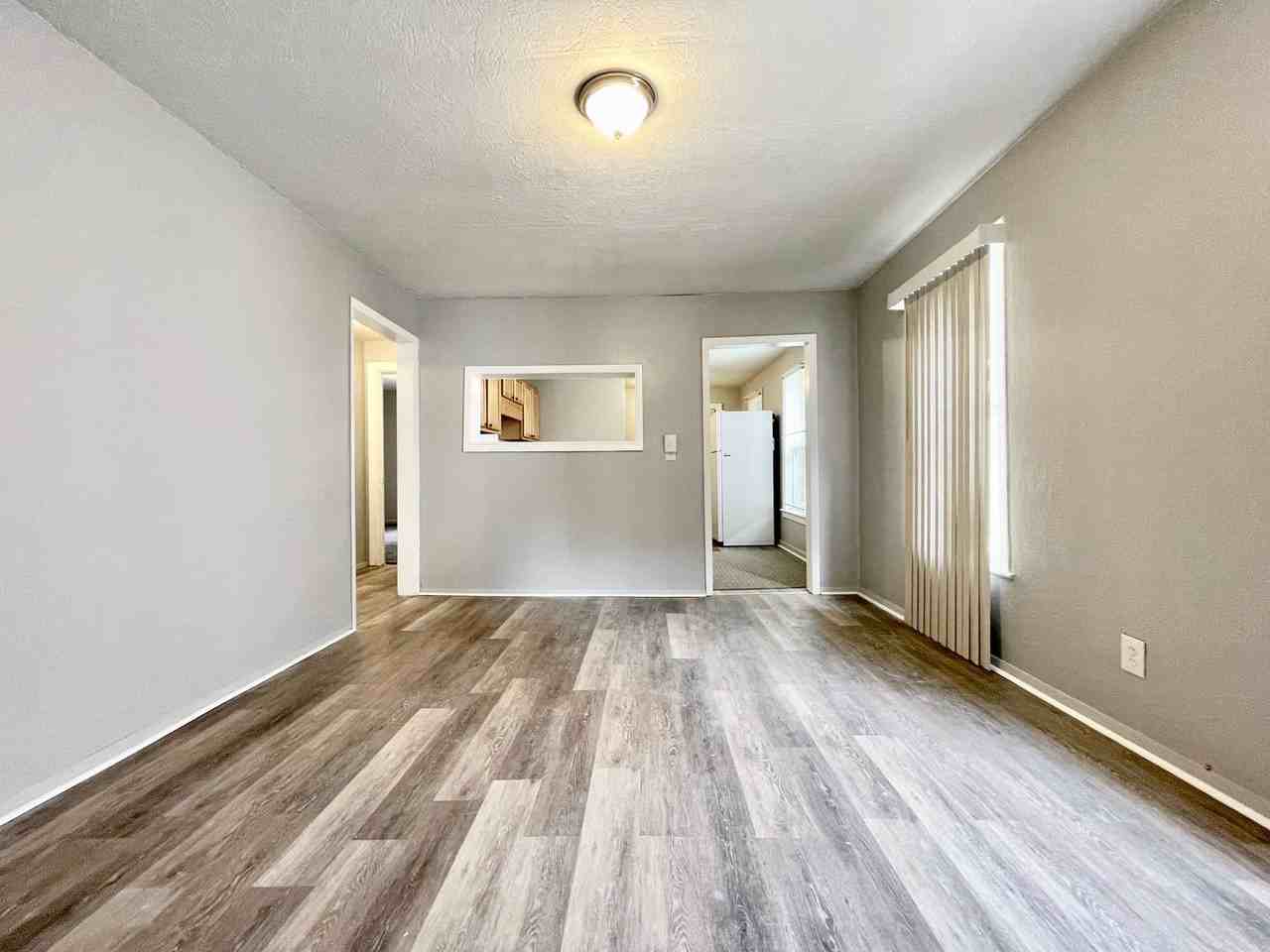 1651 Smith St - Photo 3 of 12