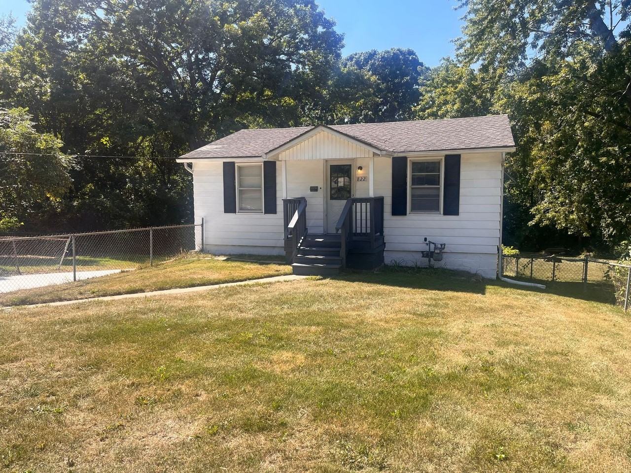 822 S Carlisle Ave - Photo 2 of 20