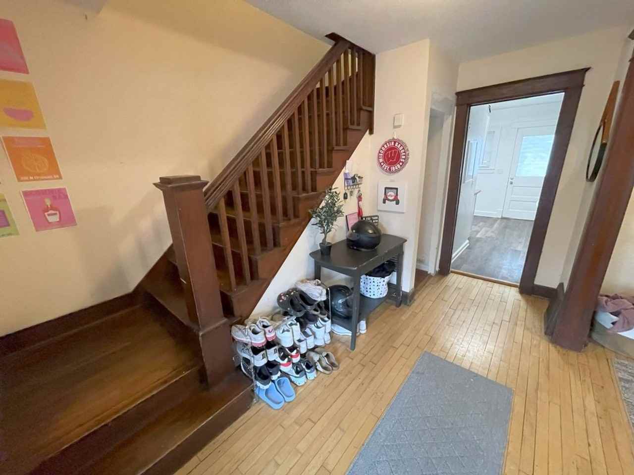 1316 Saint James Ct - Photo 6 of 47