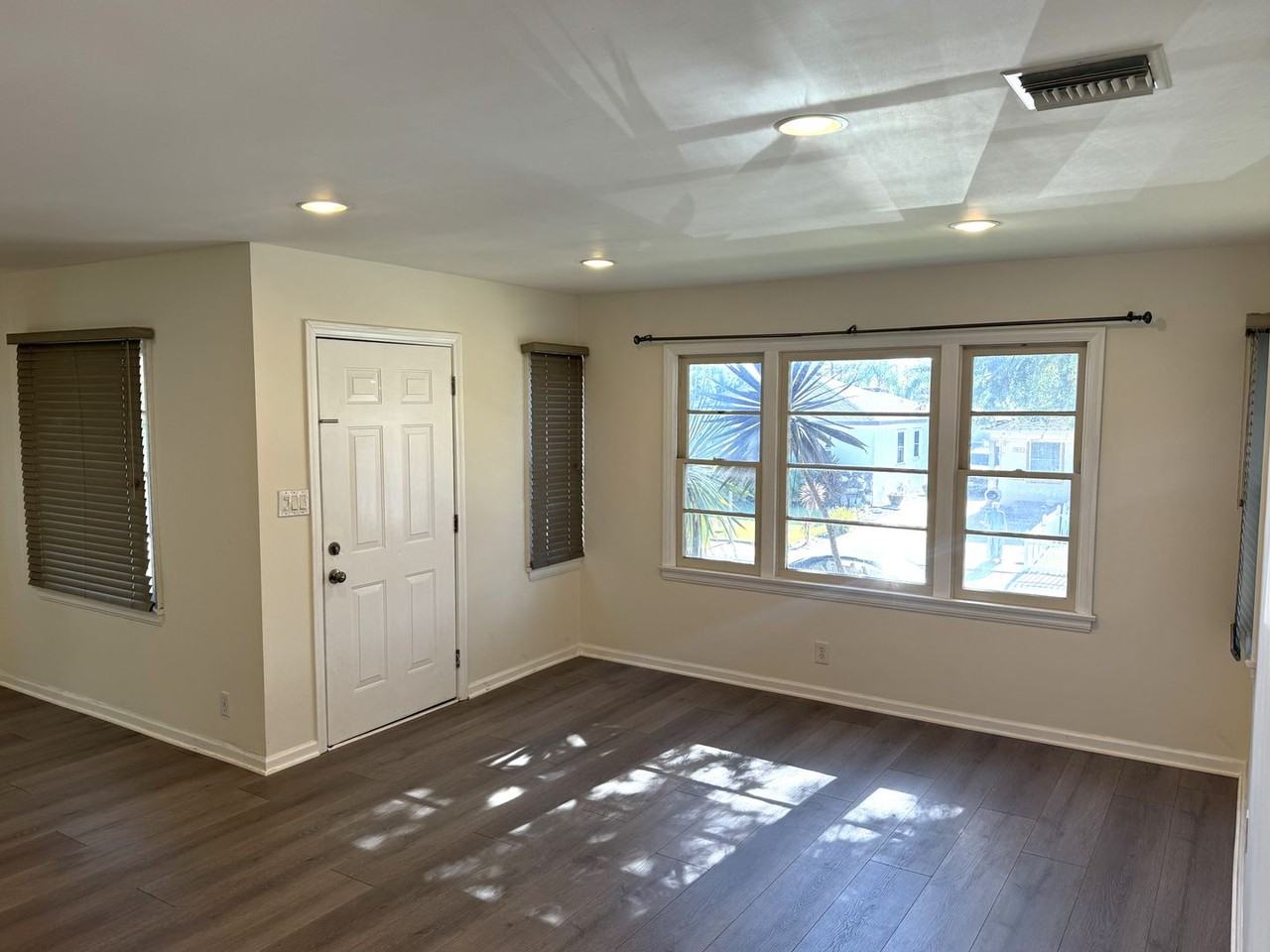 8026 Chase Ave - Photo 2 of 15