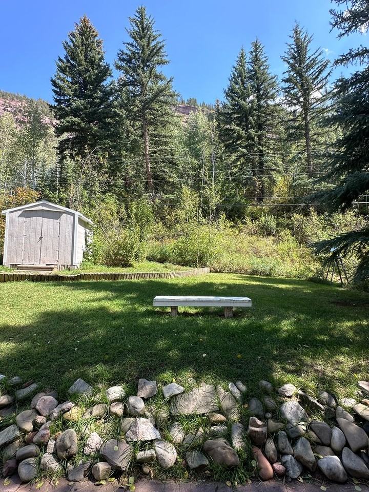 582 Redstone Blvd - Photo 3 of 11