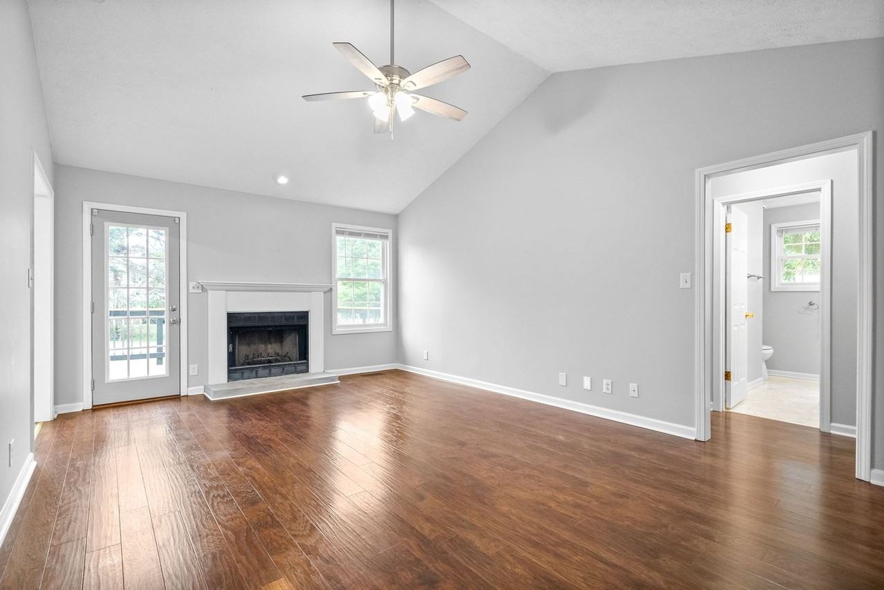 1786 Broadripple Dr - Photo 5 of 31