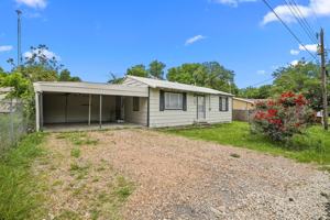 featured image of 303 Davis St
