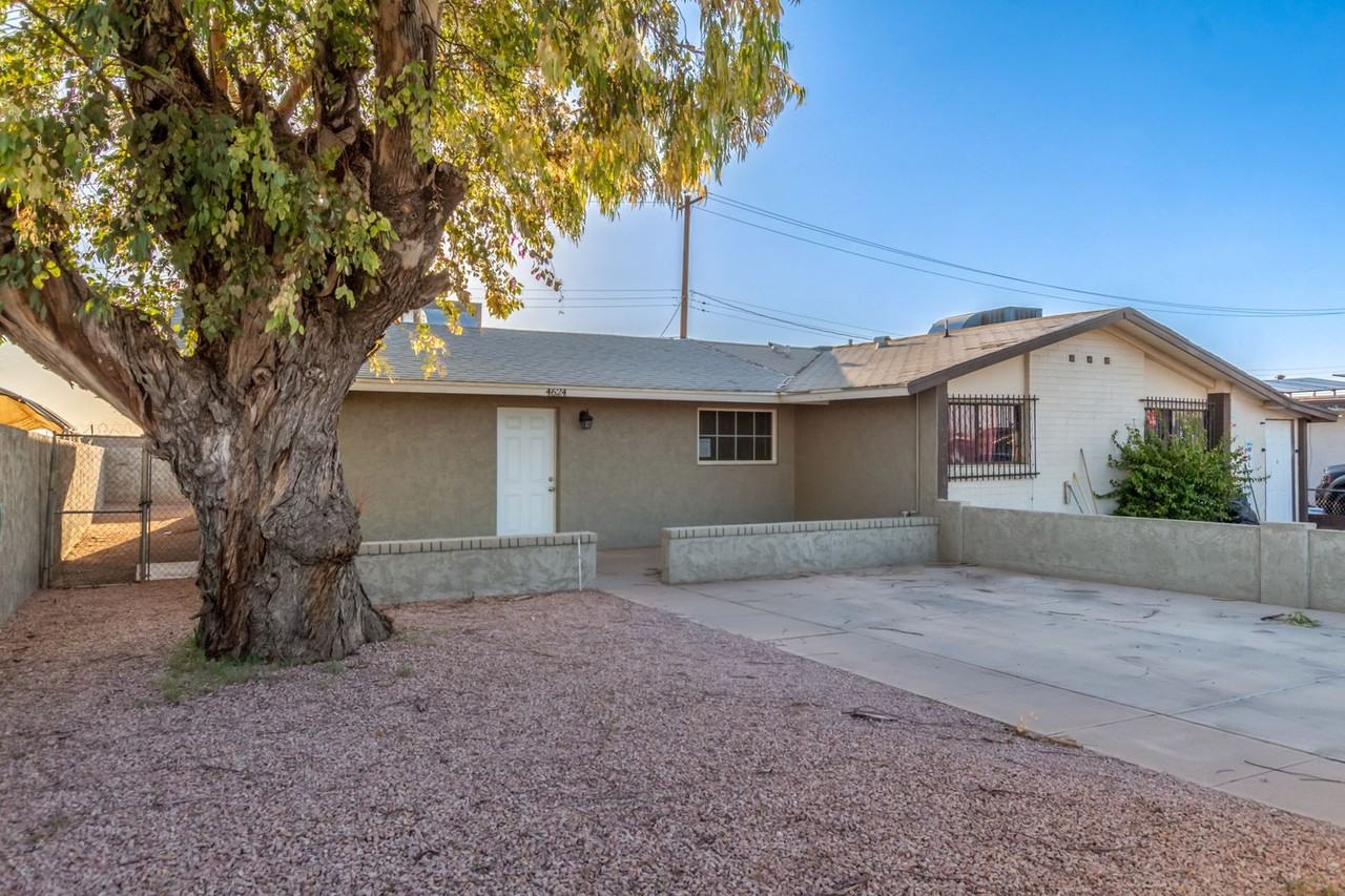 4624 S 19th Ave - Photo 2 of 18