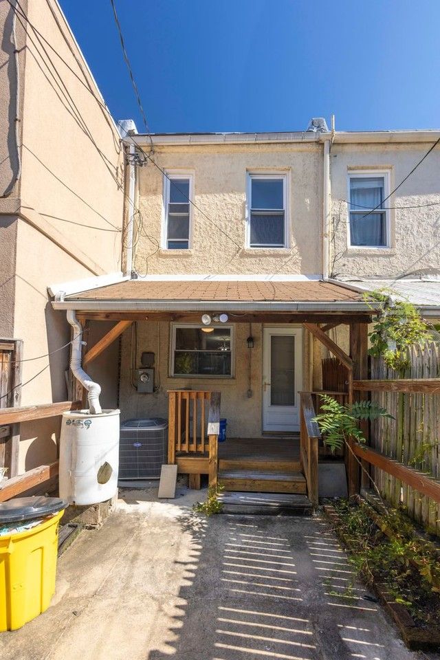 110 N Rose St - Photo 3 of 23
