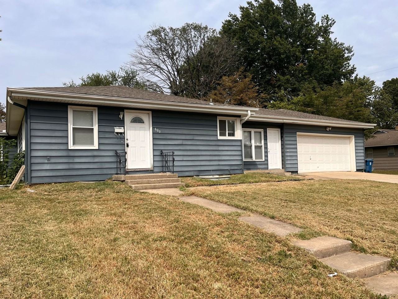 600 Se 6th St - Photo 2 of 27