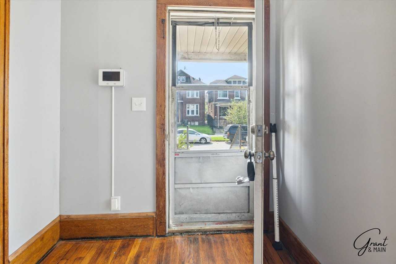 7826 Whittaker - Photo 3 of 13