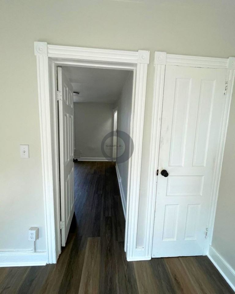 669 Clinton St - Photo 2 of 7