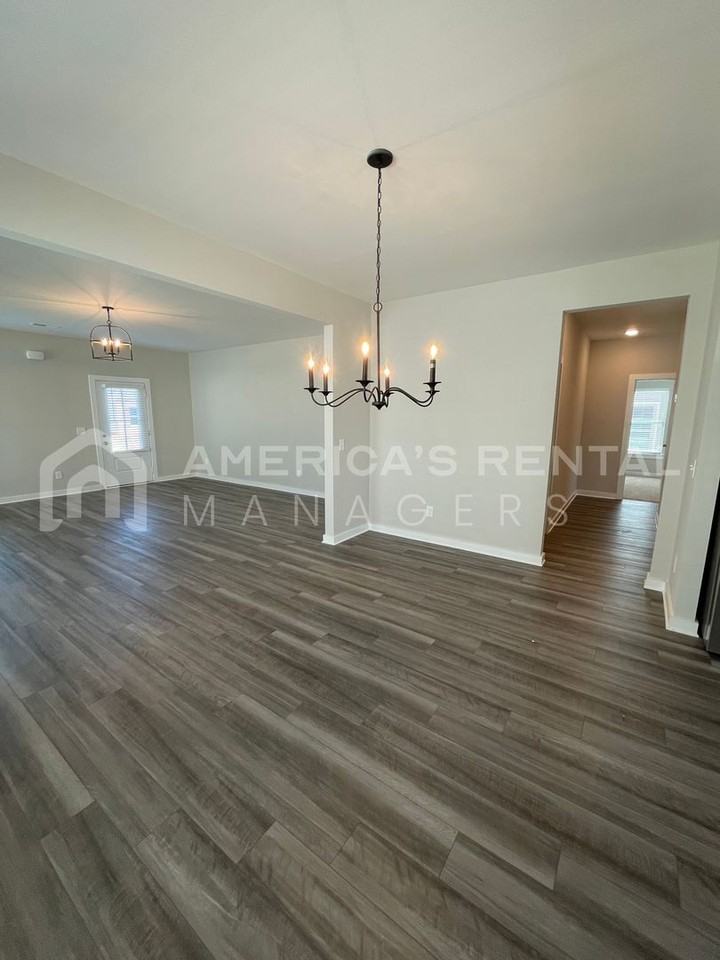 2129 Sullivan Dr Sw - Photo 7 of 29