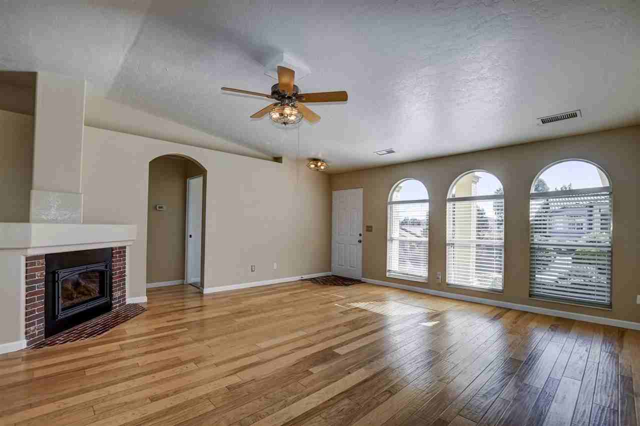 1766 Boardwalk Ave - Photo 6 of 41