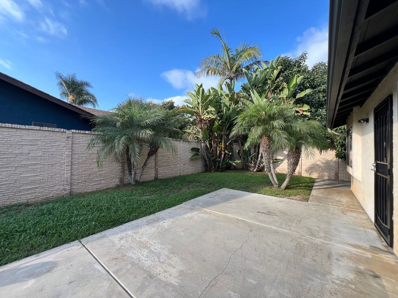 928 Whaley St - Photo 3 of 17