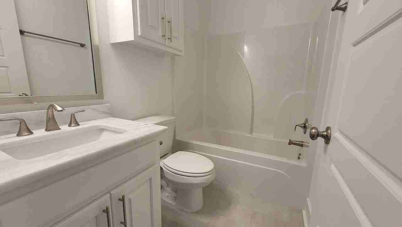 7024 Garden Hill Dr - Photo 6 of 11